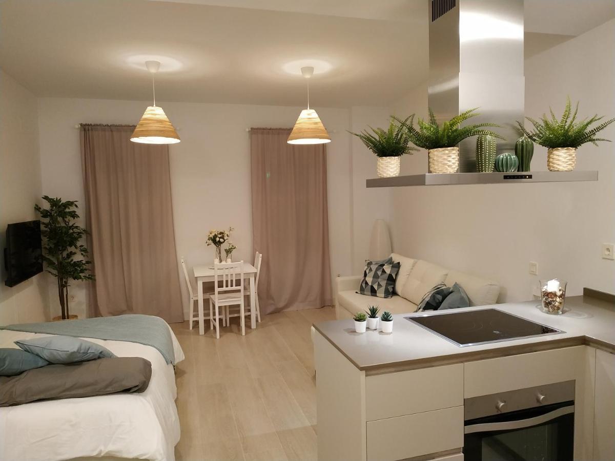 Apartamento En El Centro A 3 Minutos De Calle Larios Apartment In The City Center, 3 Minutes From Larios Street Malaga Ngoại thất bức ảnh