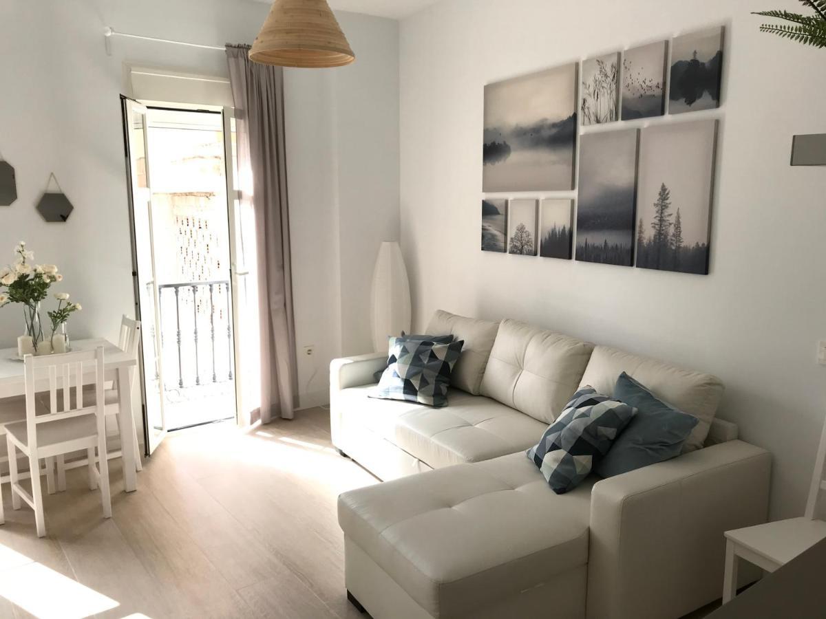 Apartamento En El Centro A 3 Minutos De Calle Larios Apartment In The City Center, 3 Minutes From Larios Street Malaga Ngoại thất bức ảnh