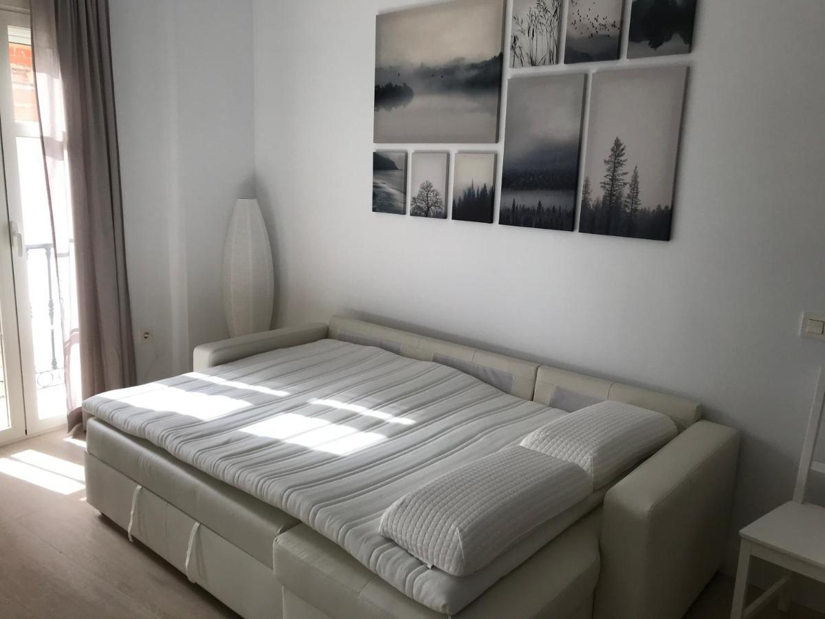 Apartamento En El Centro A 3 Minutos De Calle Larios Apartment In The City Center, 3 Minutes From Larios Street Malaga Ngoại thất bức ảnh