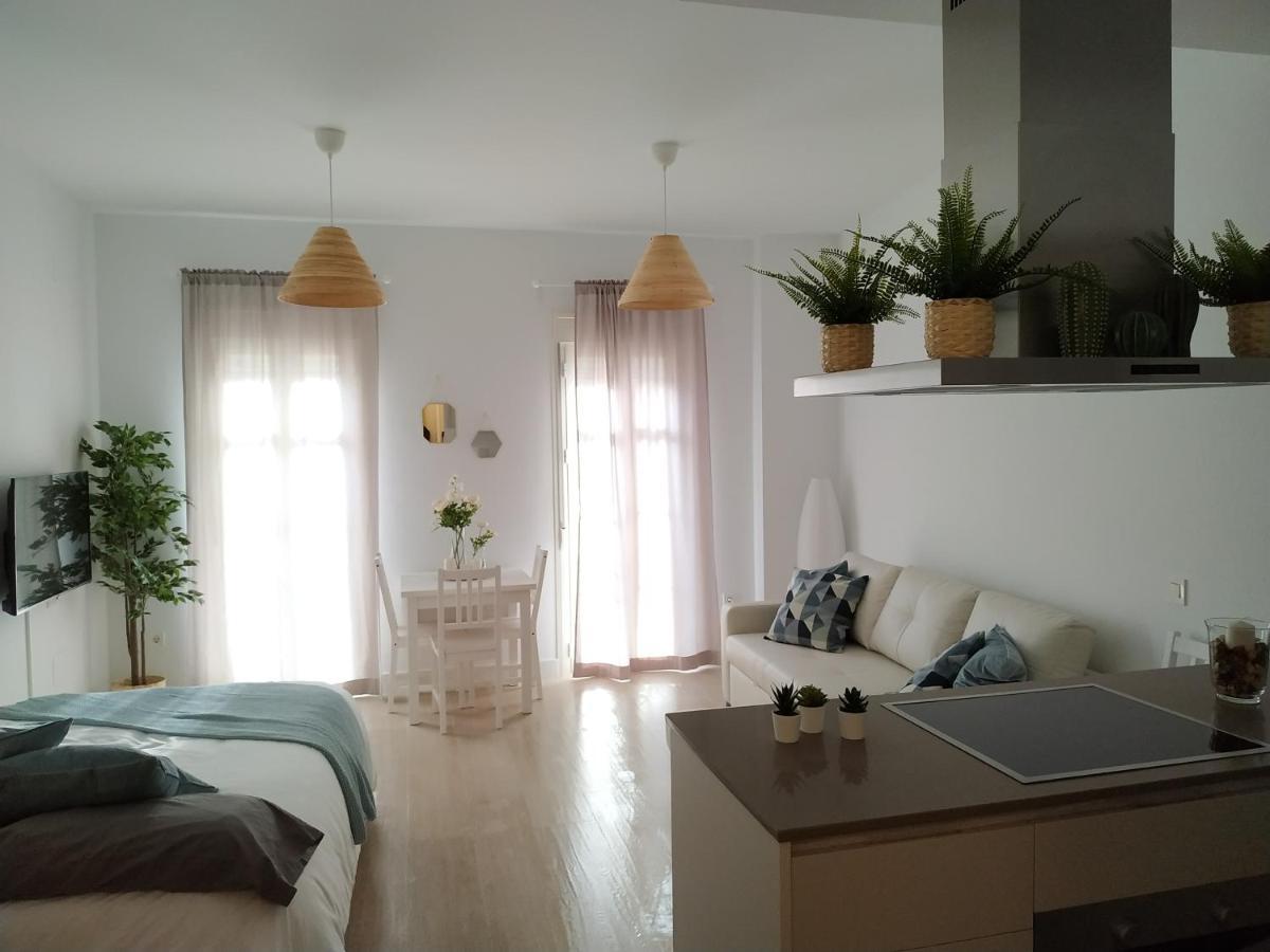 Apartamento En El Centro A 3 Minutos De Calle Larios Apartment In The City Center, 3 Minutes From Larios Street Malaga Ngoại thất bức ảnh